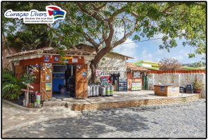 Curacao TauchenTauchshop im SunReef Village on Sea Curacao Divers deutsche Tauchbasis Tauchschule deutsch tauchen reisen schnorchel Urlaub