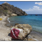 Der Strand vom Tug Boat das kleine Wrack für Schnorchler und Taucher aus dem Tauchreiseführer Curacao