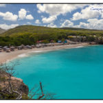 Der Bilderbuch Strand mit weissem Sand ist ein fantastischer Tauchplatz aus dem Reiseführer für Taucher der Tauchreiseführer Curacao