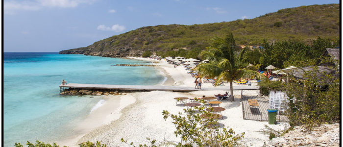 Sand Strand in Curacao zum Tauchen für Anfänger und erfahrene Taucher aus dem Tauchreiseführer Curacao von den Curacao Divers